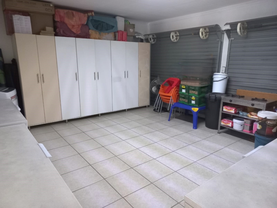 3 Bedroom Property for Sale in Safari Gardens North West